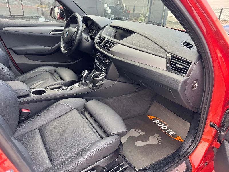 BMW X1 2.0d Xdrive Face * M-Pack* Подгрев/Кожа/Навигация , снимка 10 - Автомобили и джипове - 52878681