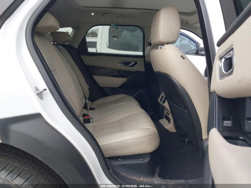 Land Rover Range Rover Velar 2.0L I-4 DI, DOHC, VVT, TURBO, 247HP All Wheel, снимка 14 - Автомобили и джипове - 53576077
