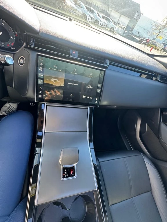 Land Rover Range Rover Velar * Dynamic SE * CARFAX * БЕЗ ПЪРВОНАЧАЛНА ВНОСКА - изображение 9