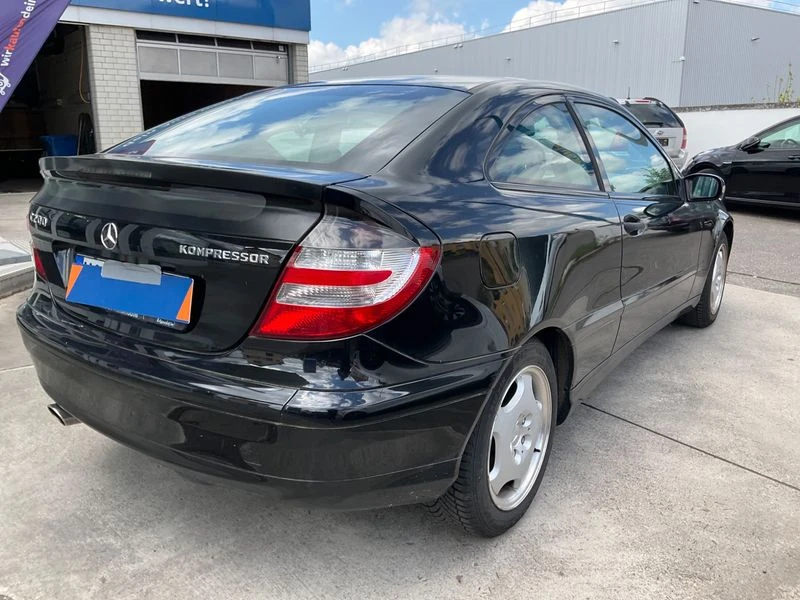 Mercedes-Benz C 200 C-Klasse C 200 Kompressor, снимка 2 - Автомобили и джипове - 55383043
