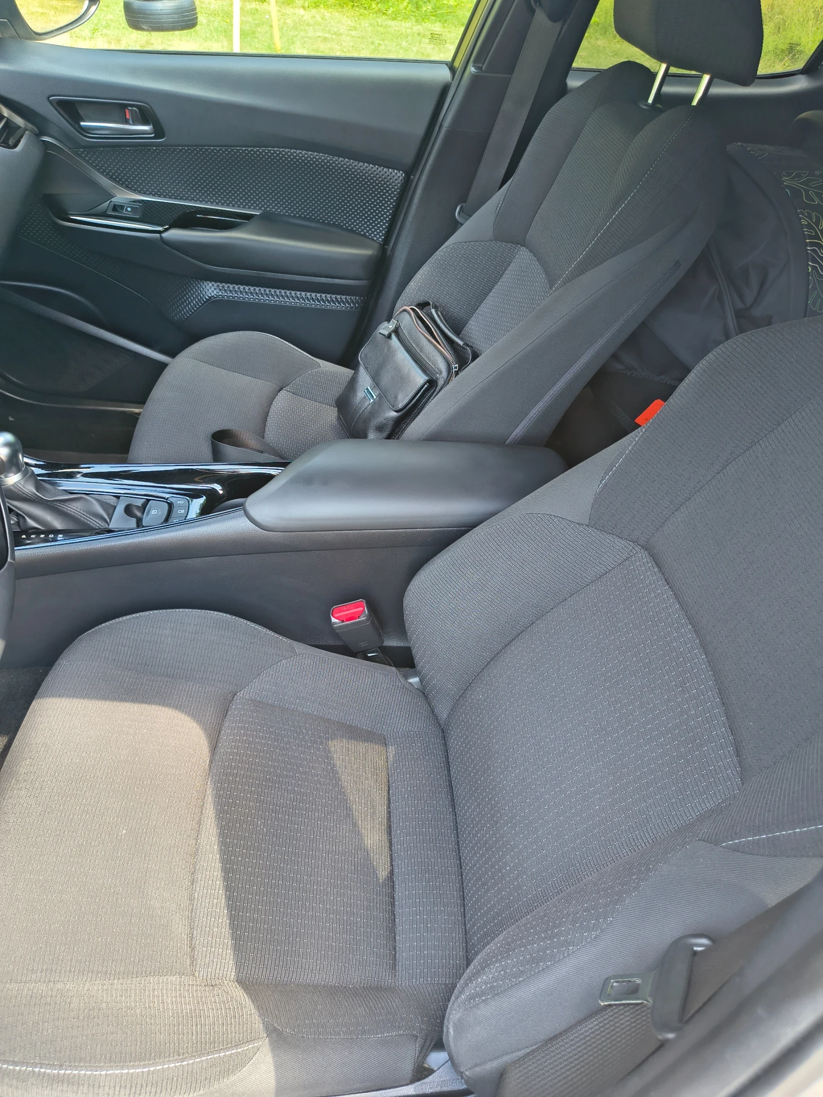 Toyota C-HR 1.8 hybrid  - изображение 5
