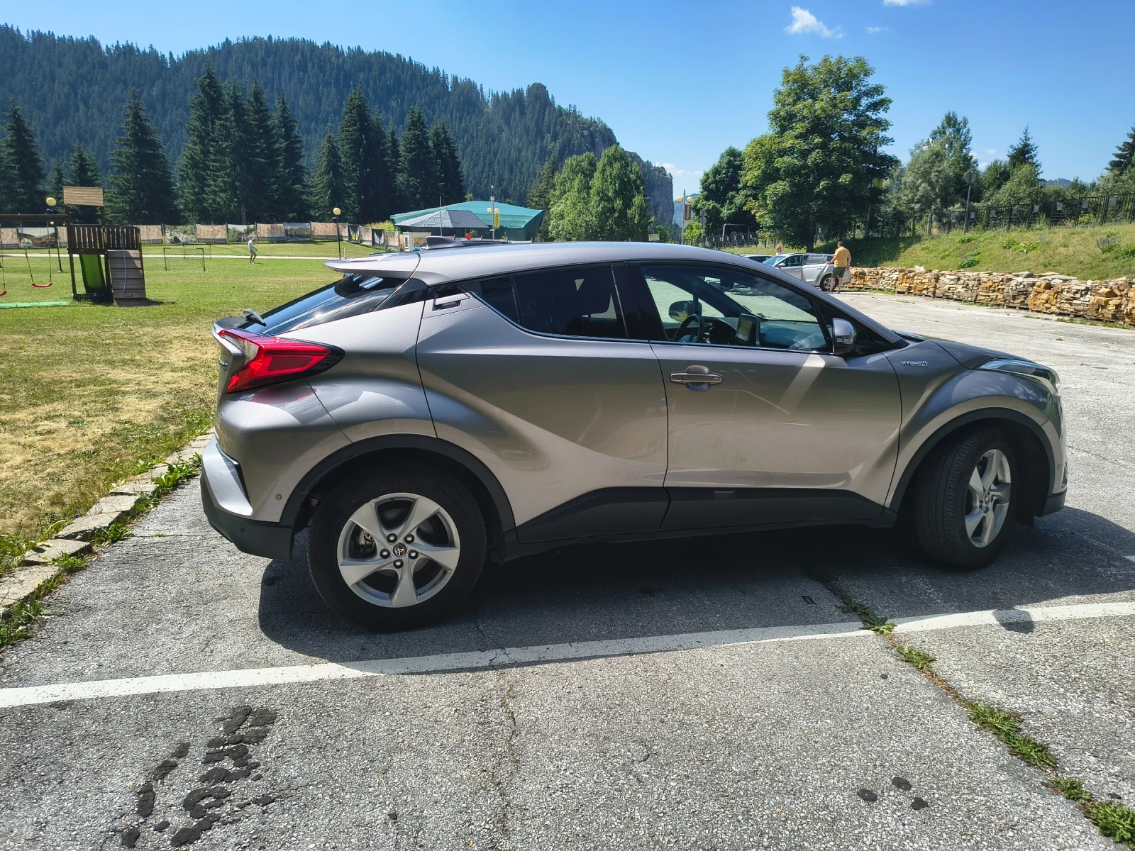 Toyota C-HR 1.8 hybrid  - изображение 10