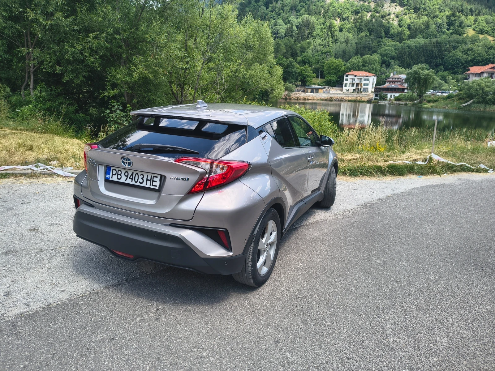 Toyota C-HR 1.8 hybrid  - изображение 2