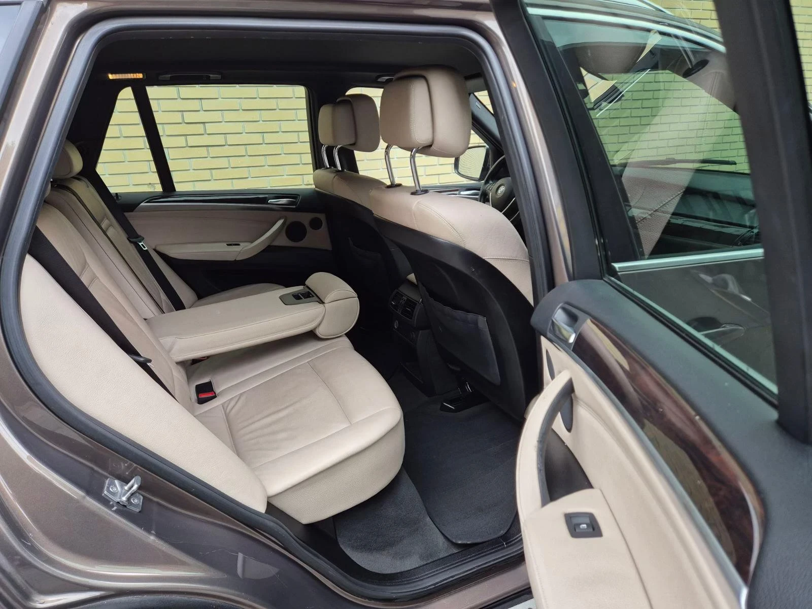 BMW X5 3.0 - изображение 4