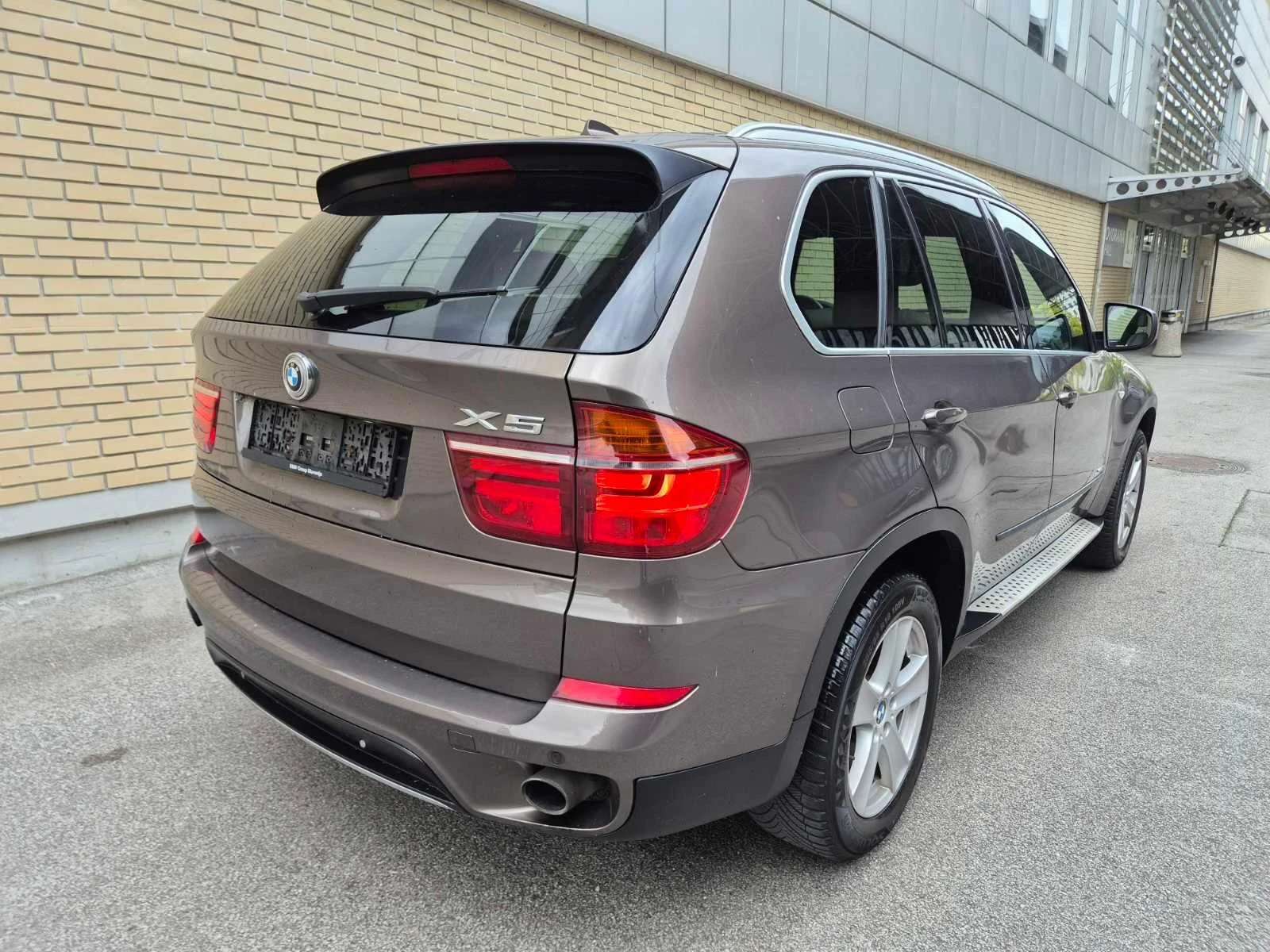 BMW X5 3.0 - изображение 5