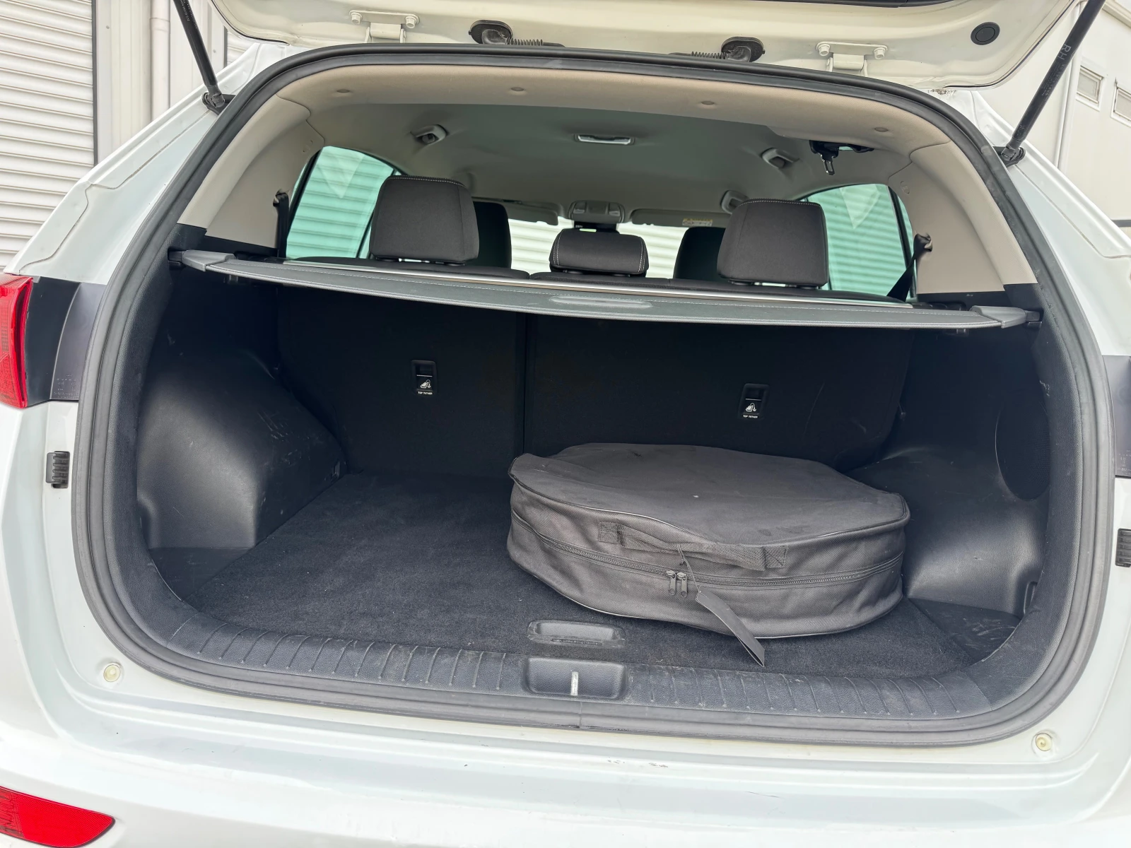 Kia Sportage 1, 6i bi-fuel, GPL/b, 132ps, 6ск., aux/usb, климат, снимка 13 - Автомобили и джипове - 54194427