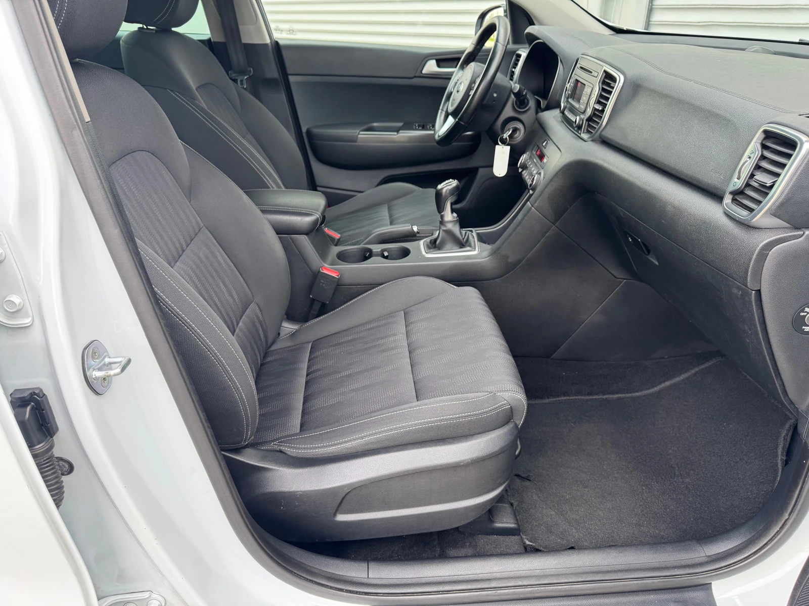 Kia Sportage 1, 6i bi-fuel, GPL/b, 132ps, 6ск., aux/usb, климат, снимка 10 - Автомобили и джипове - 54194427