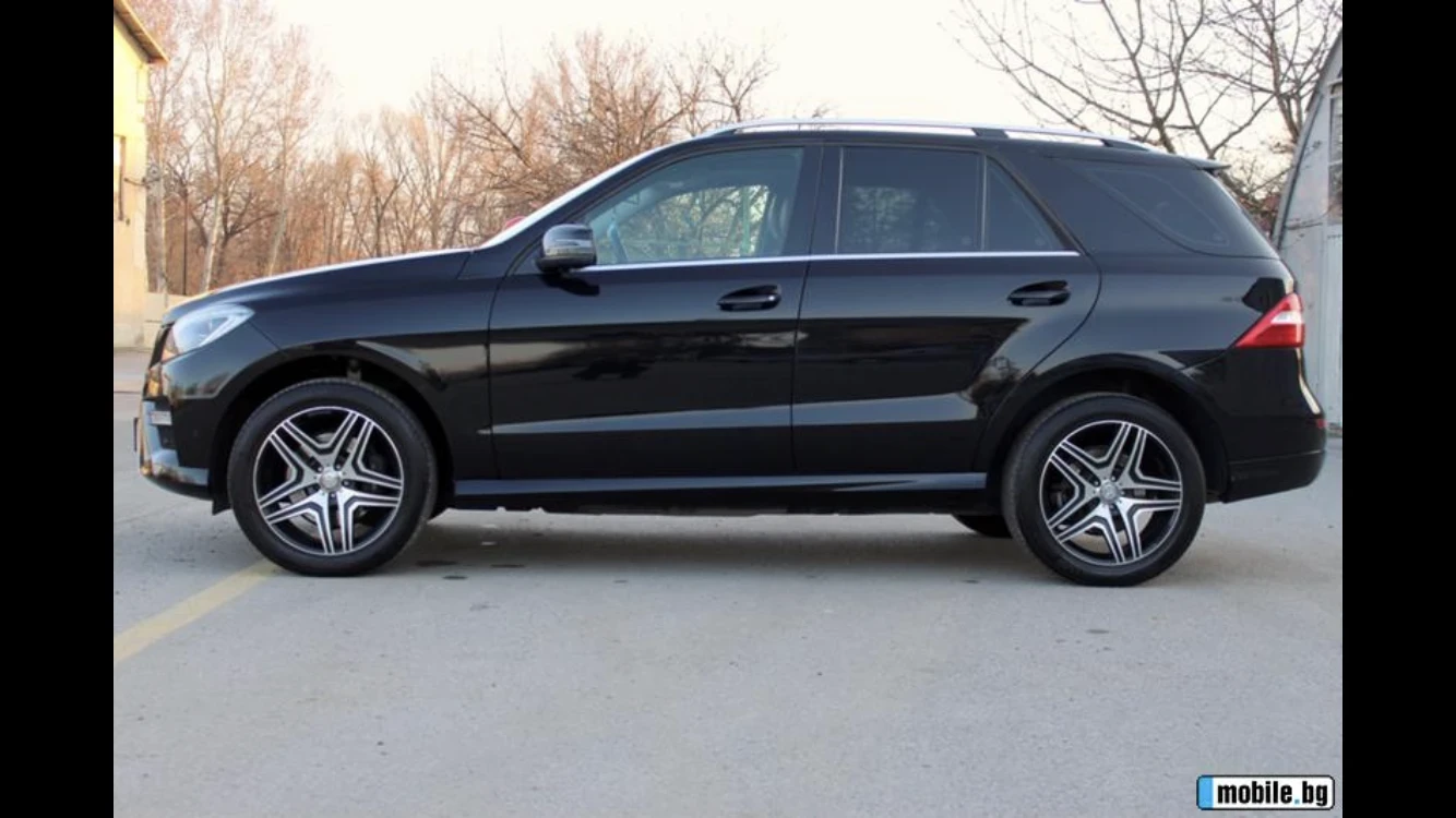 Mercedes-Benz ML 350 AMG, снимка 3 - Автомобили и джипове - 55259635