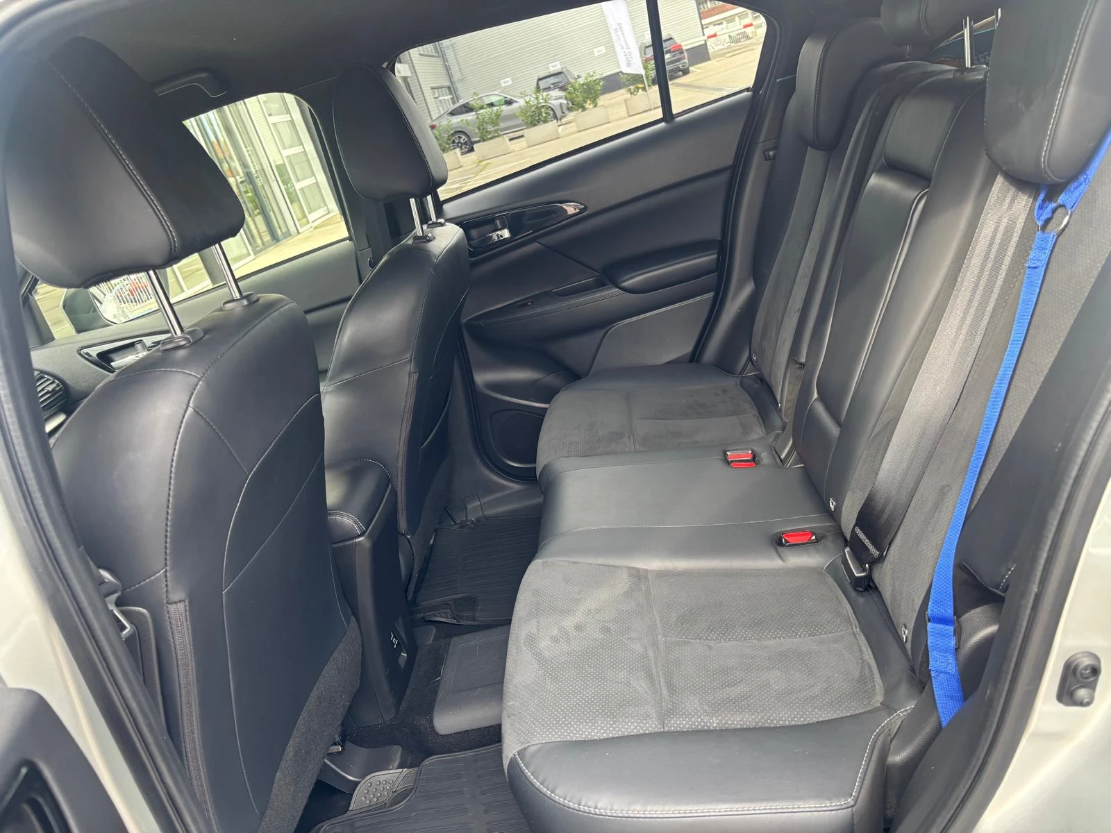Mitsubishi Eclipse Cross INTENSE PHEV, снимка 12 - Автомобили и джипове - 55294358