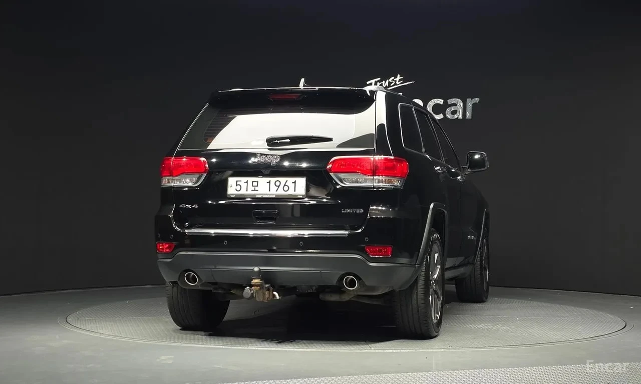 Jeep Cherokee 3.6 Limited | АВТОФИНАНСИРАНЕ БЕЗ ПЪРВОНАЧАЛНА, снимка 4 - Автомобили и джипове - 55836938