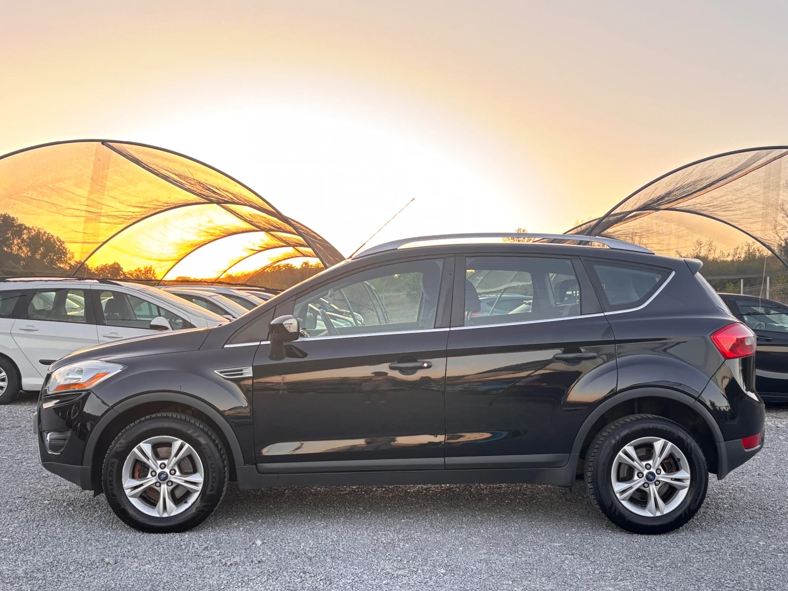 Ford Kuga 2.0 4WD, снимка 3 - Автомобили и джипове - 55986660