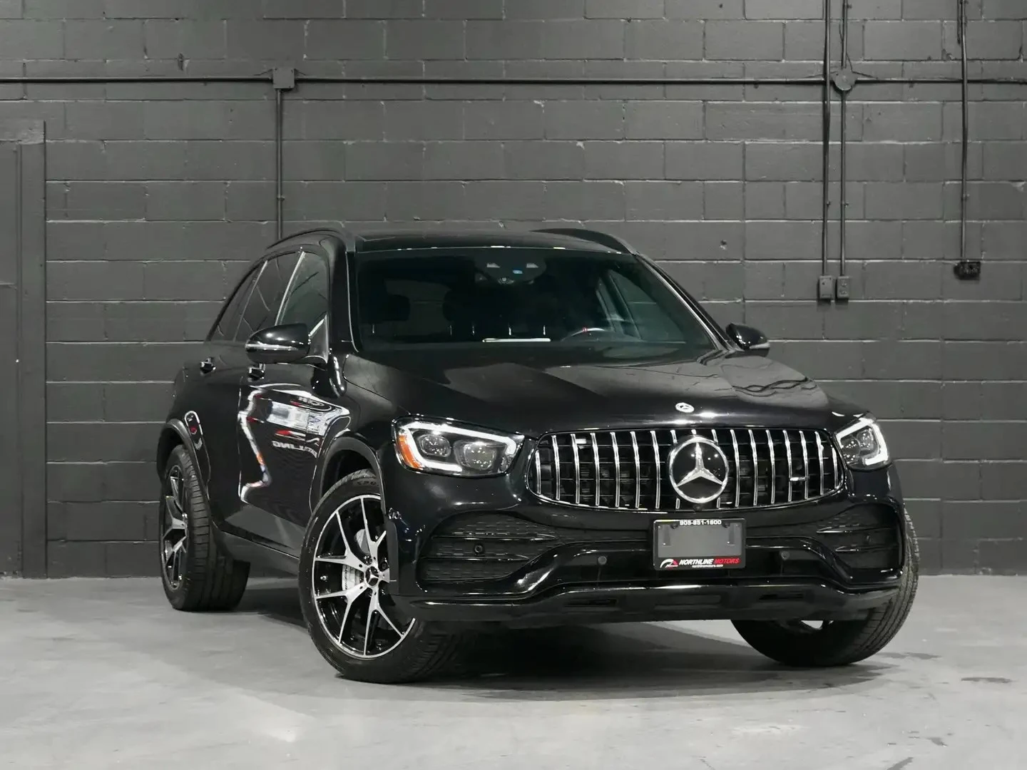 Mercedes-Benz GLC 43 AMG DIGITAL DASH| AMG RIDE CONTROL| CARPLAY| DISTRO| 3, снимка 2 - Автомобили и джипове - 56071737