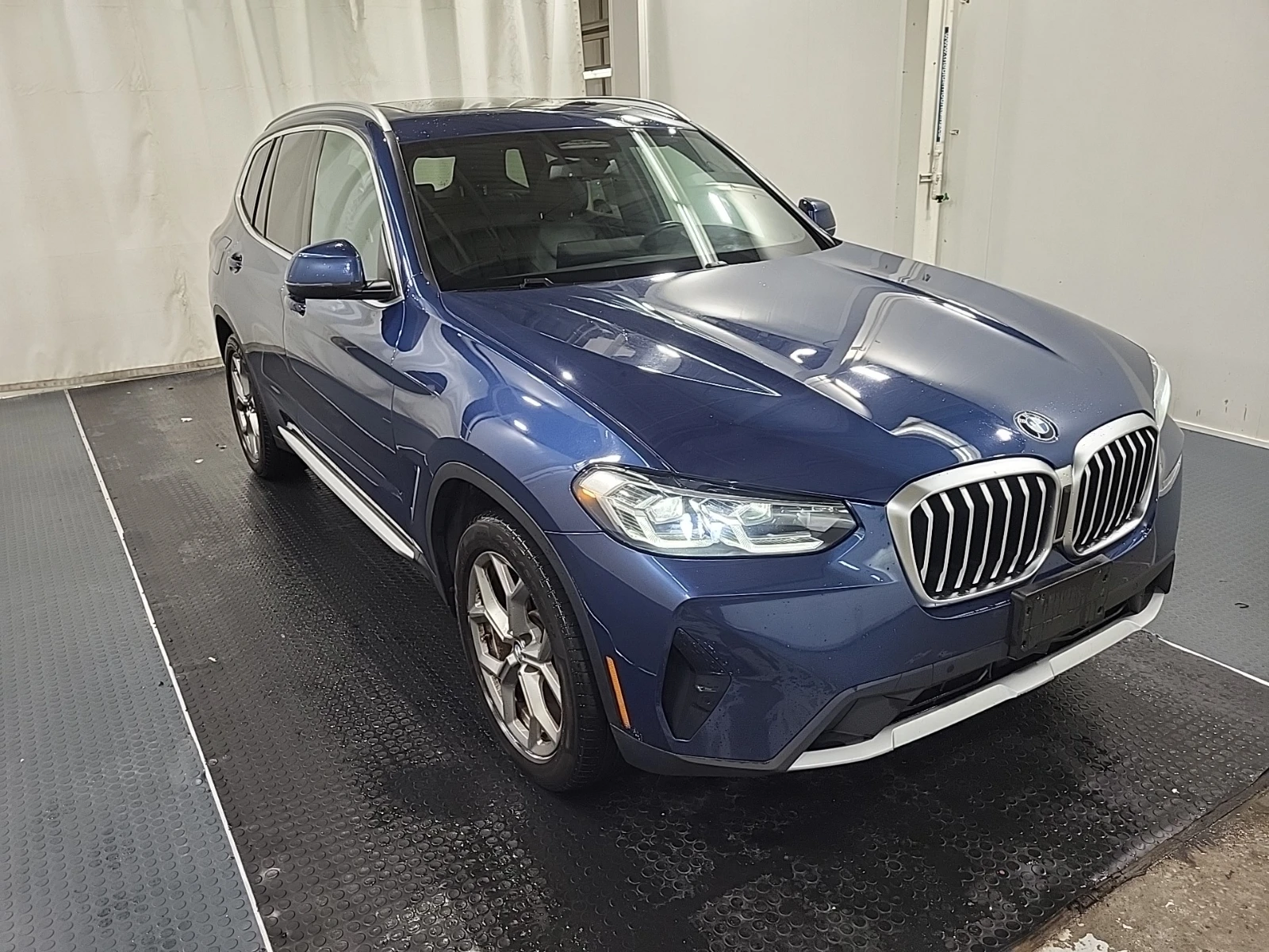 BMW X3 Xdrive30i, снимка 2 - Автомобили и джипове - 56503645