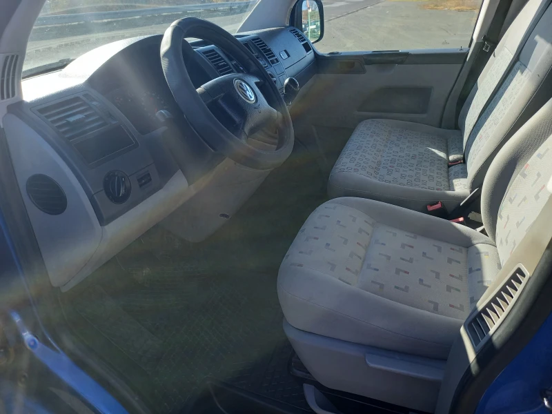 VW T5 2.5 TDI 131KC. KLIMA  6 - СКОРОСТИ  9 - МЕСТА , снимка 9 - Бусове и автобуси - 48104688