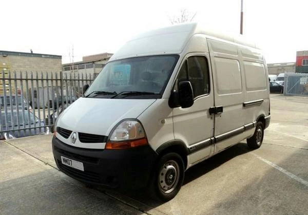 Renault Master Всички модели, снимка 2 - Бусове и автобуси - 25770942