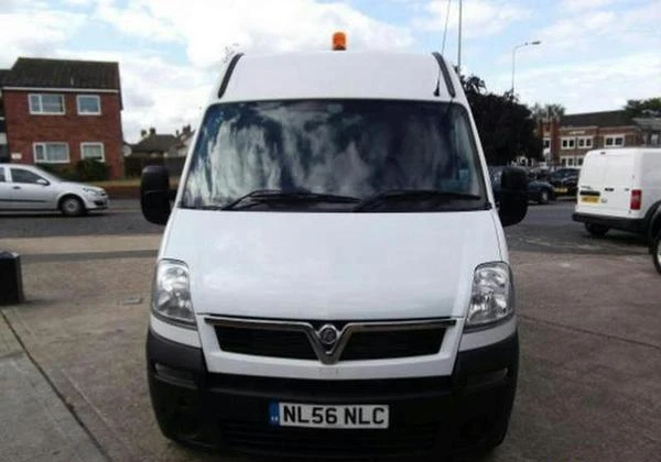 Renault Master Всички модели, снимка 5 - Бусове и автобуси - 25770942