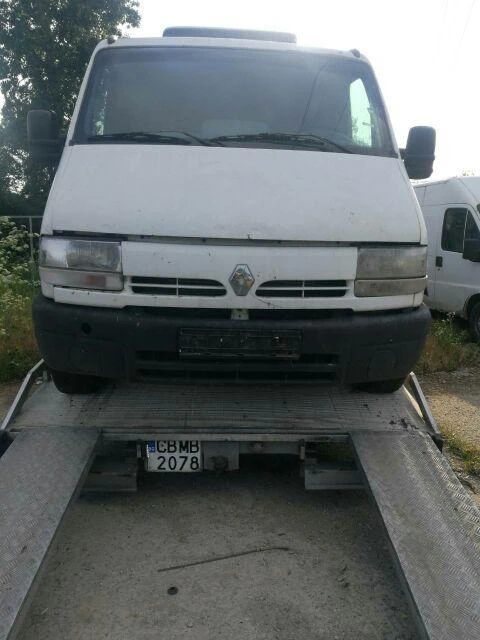 Renault Master 2.2 dci На Части, снимка 3 - Бусове и автобуси - 47333093