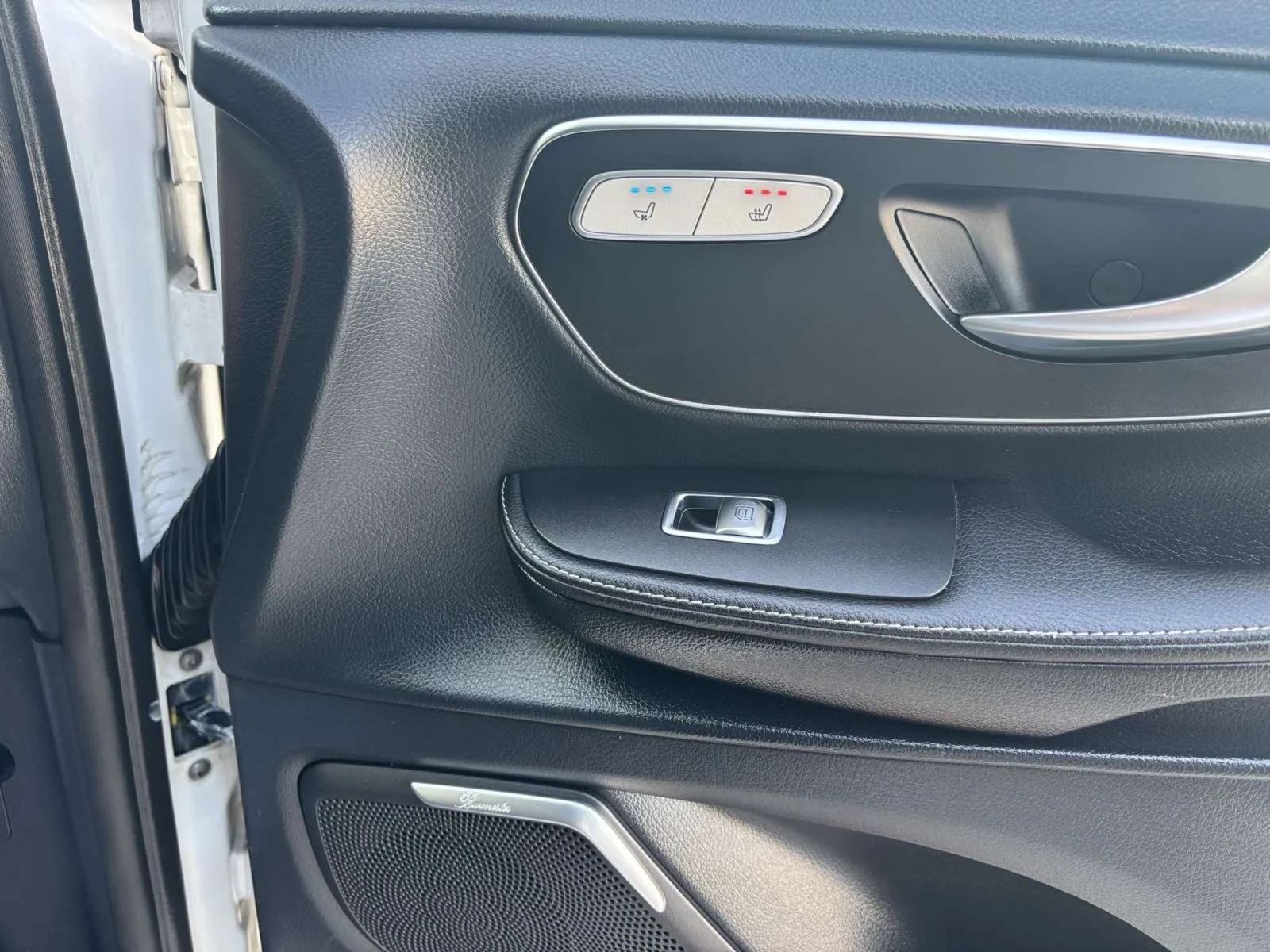 Mercedes-Benz V 250 V-250, AMG-Linie, 4-Matik, Full, Top, Edition, снимка 9 - Бусове и автобуси - 55284896