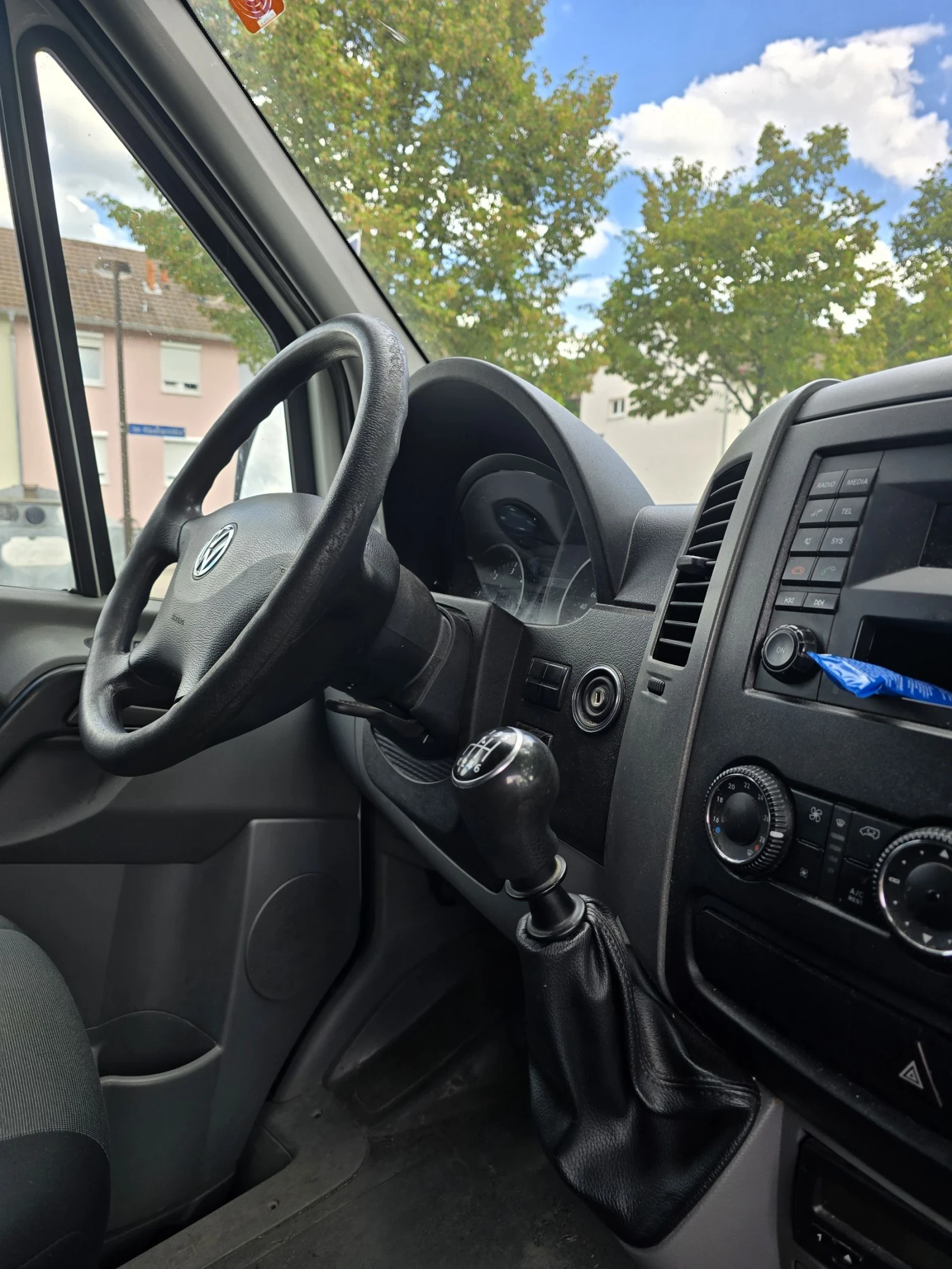 VW Crafter, снимка 5 - Бусове и автобуси - 55433597