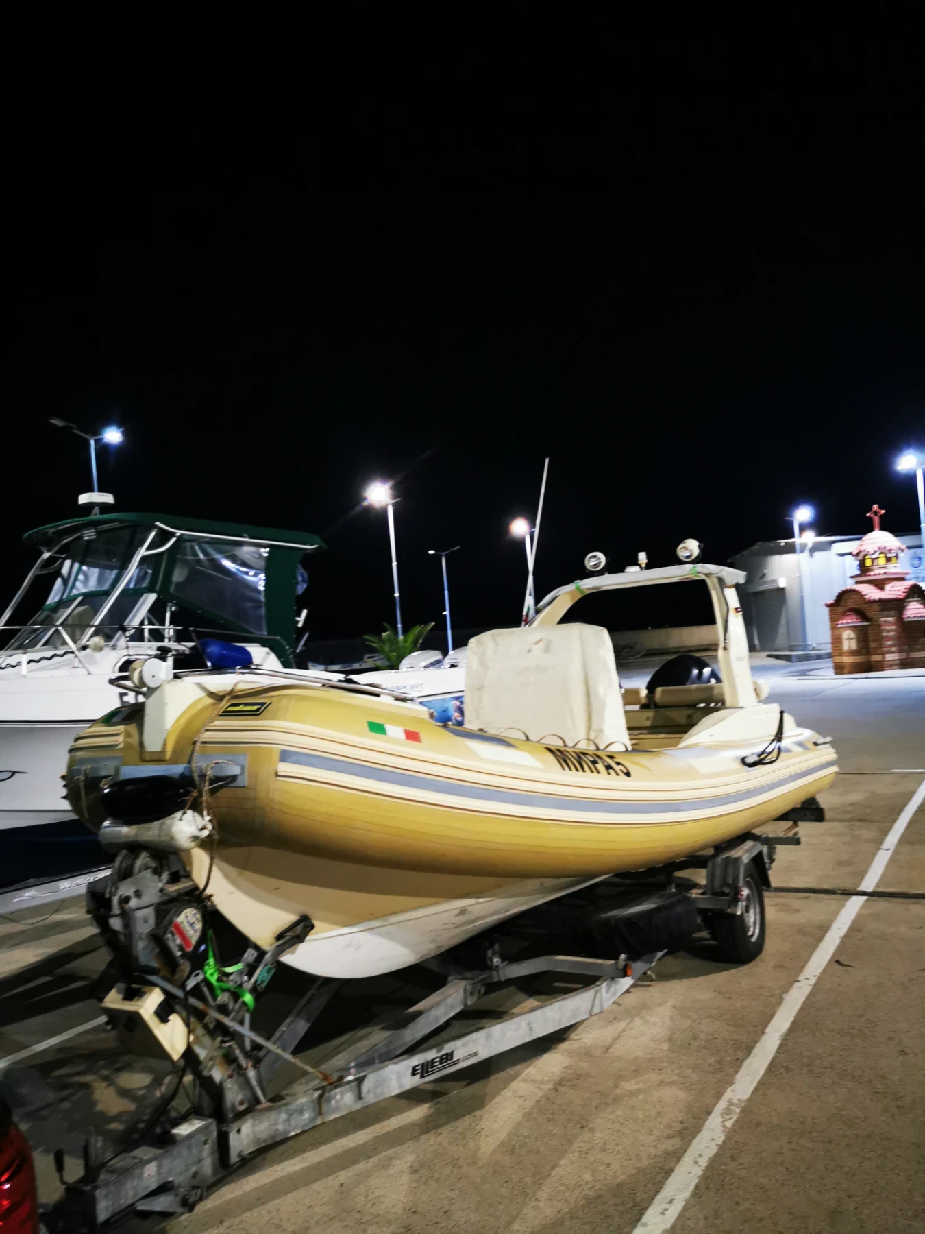 Надуваема лодка v-type Solemar B58, снимка 10 - Воден транспорт - 53882122