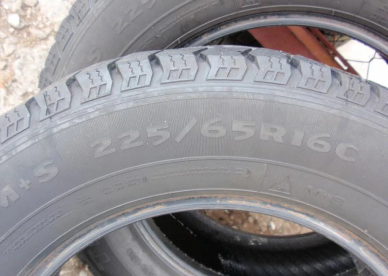 Гуми Всесезонни 225/65R16, снимка 8 - Гуми и джанти - 5280161