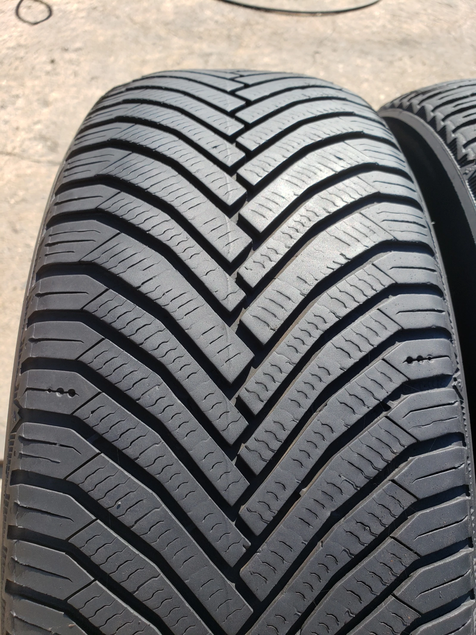 Гуми Зимни 205/60R16