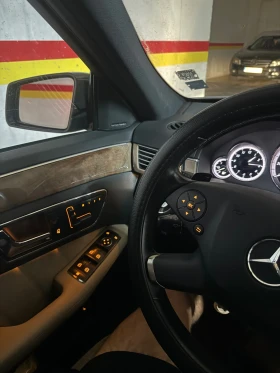 Mercedes-Benz E 350 4MATIC, снимка 11
