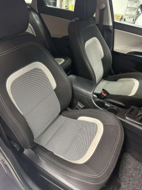 Kia Ceed SW 1.6 CRDi, 110 к.с., дизел, октомври 2016 г., снимка 13