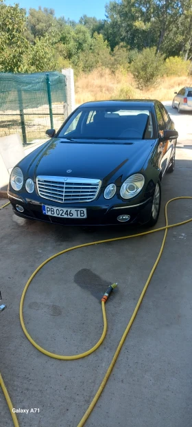     Mercedes-Benz E 200