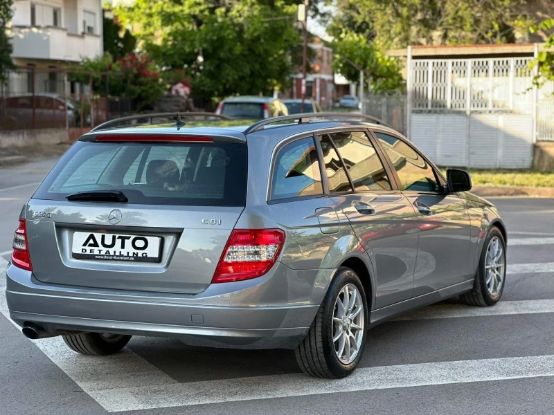 Mercedes-Benz C 220, снимка 3 - Автомобили и джипове - 47918444