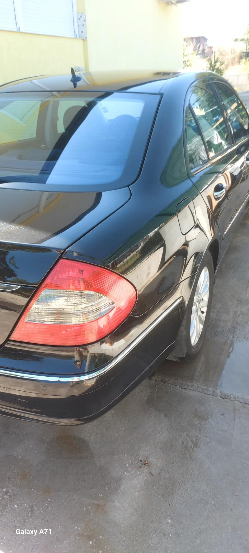 Mercedes-Benz E 200, снимка 2 - Автомобили и джипове - 48471602