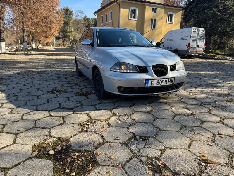 Seat Cordoba, снимка 2 - Автомобили и джипове - 48251233