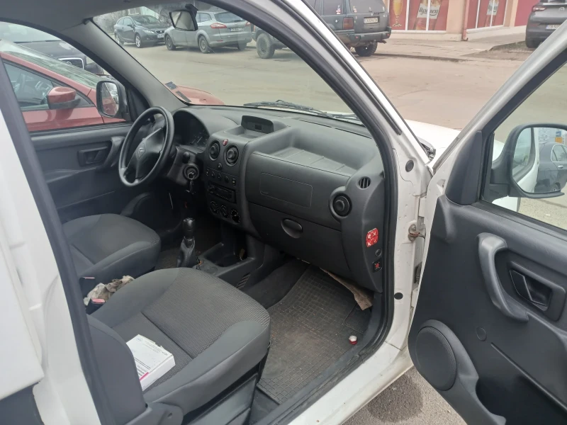 Citroen Berlingo Товаро пътнически, снимка 4 - Автомобили и джипове - 48544350