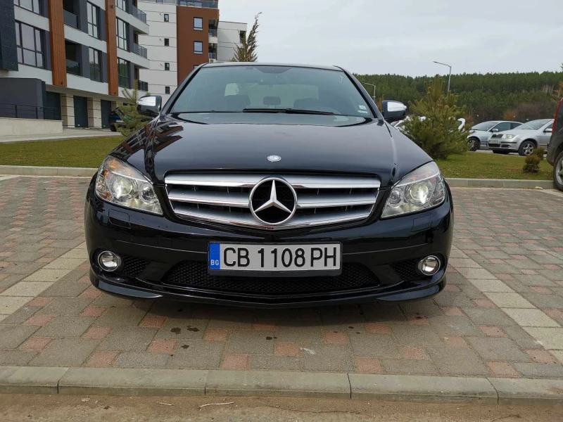 Mercedes-Benz C 320 AMG-line 4 matic, снимка 2 - Автомобили и джипове - 48651089