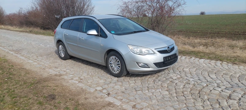 Opel Astra 1, 3 CDTI ECOFLEX, снимка 7 - Автомобили и джипове - 49454071