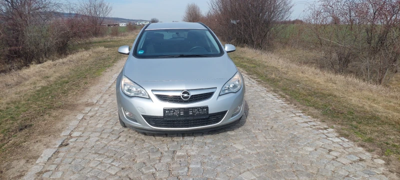 Opel Astra 1, 3 CDTI ECOFLEX, снимка 8 - Автомобили и джипове - 49454071