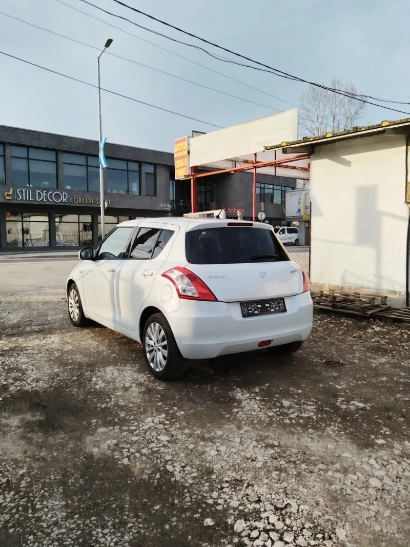 Suzuki Swift 1.3 DDIS , снимка 8 - Автомобили и джипове - 49471937