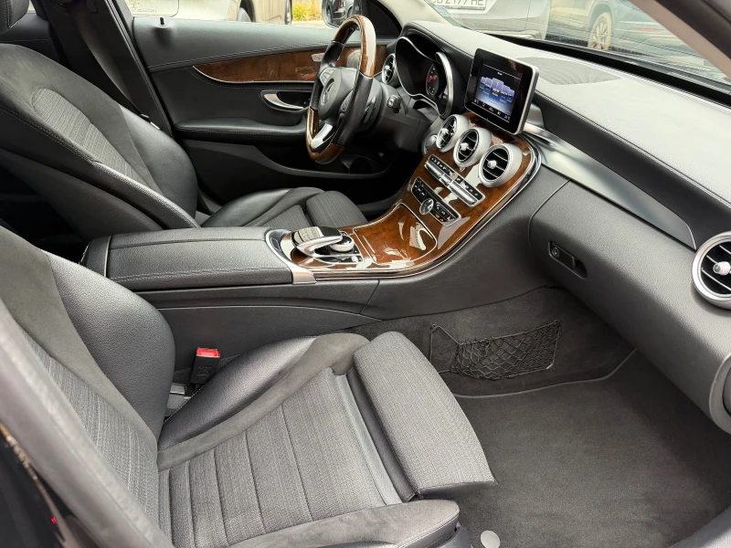 Mercedes-Benz C 200 4MATIC BURMESTER LUXURY INTERIOR PACKAGE, снимка 10 - Автомобили и джипове - 53215959