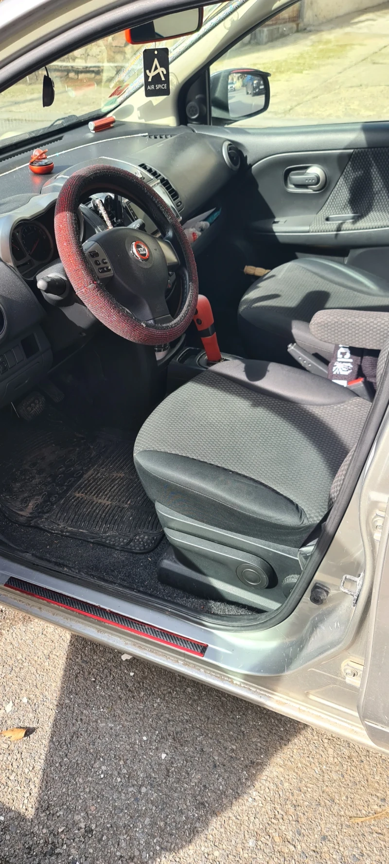 Nissan Note, снимка 5 - Автомобили и джипове - 53540447