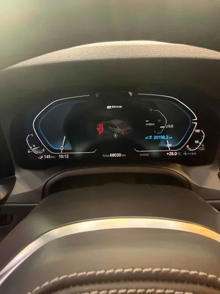 BMW 330 M Sports Hybrid - САМО 30% АВАНС, снимка 8 - Автомобили и джипове - 55991868