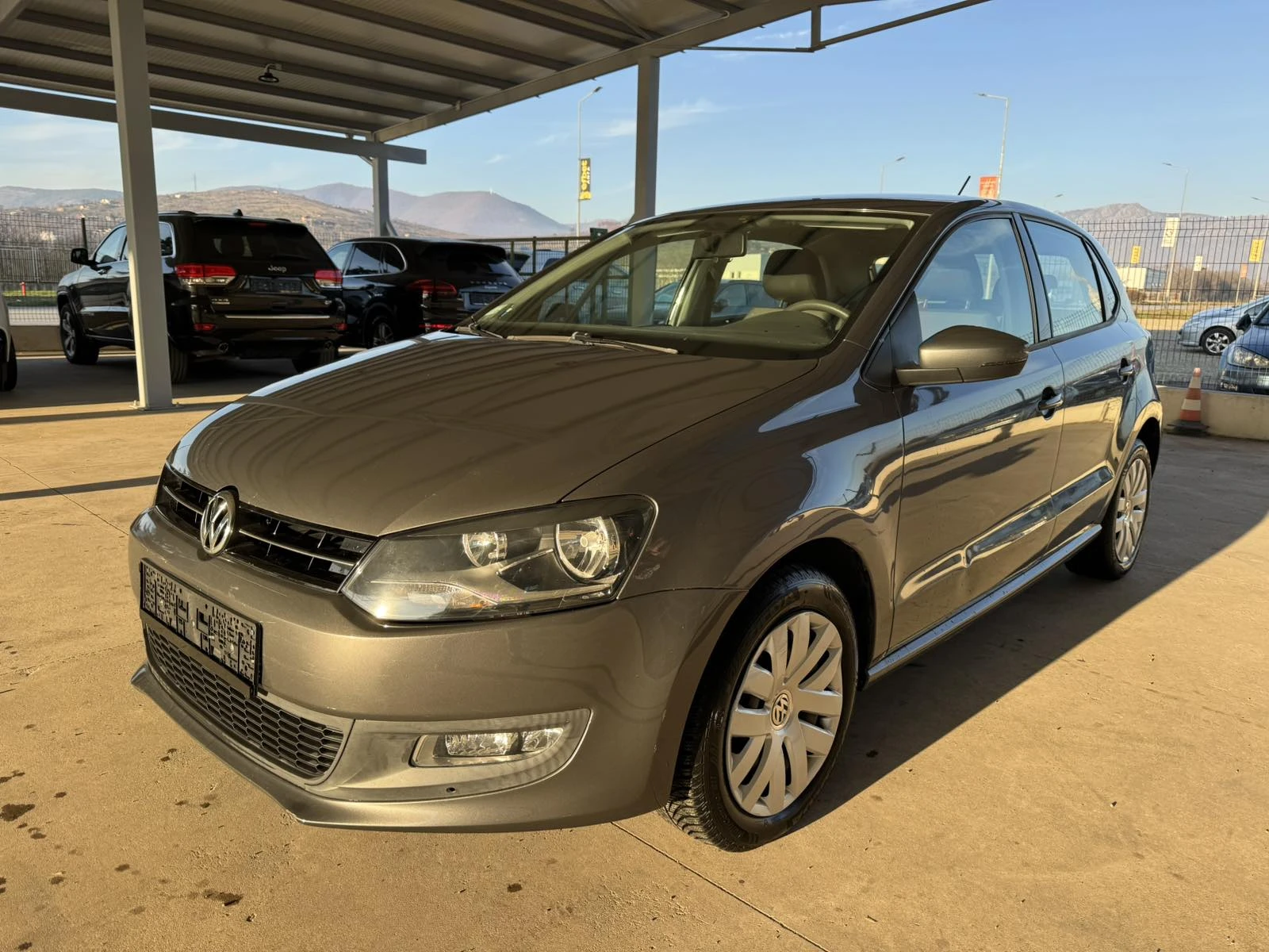 VW Polo 1.6* 82ps* GAS* 153хл* км* Клима* , снимка 1