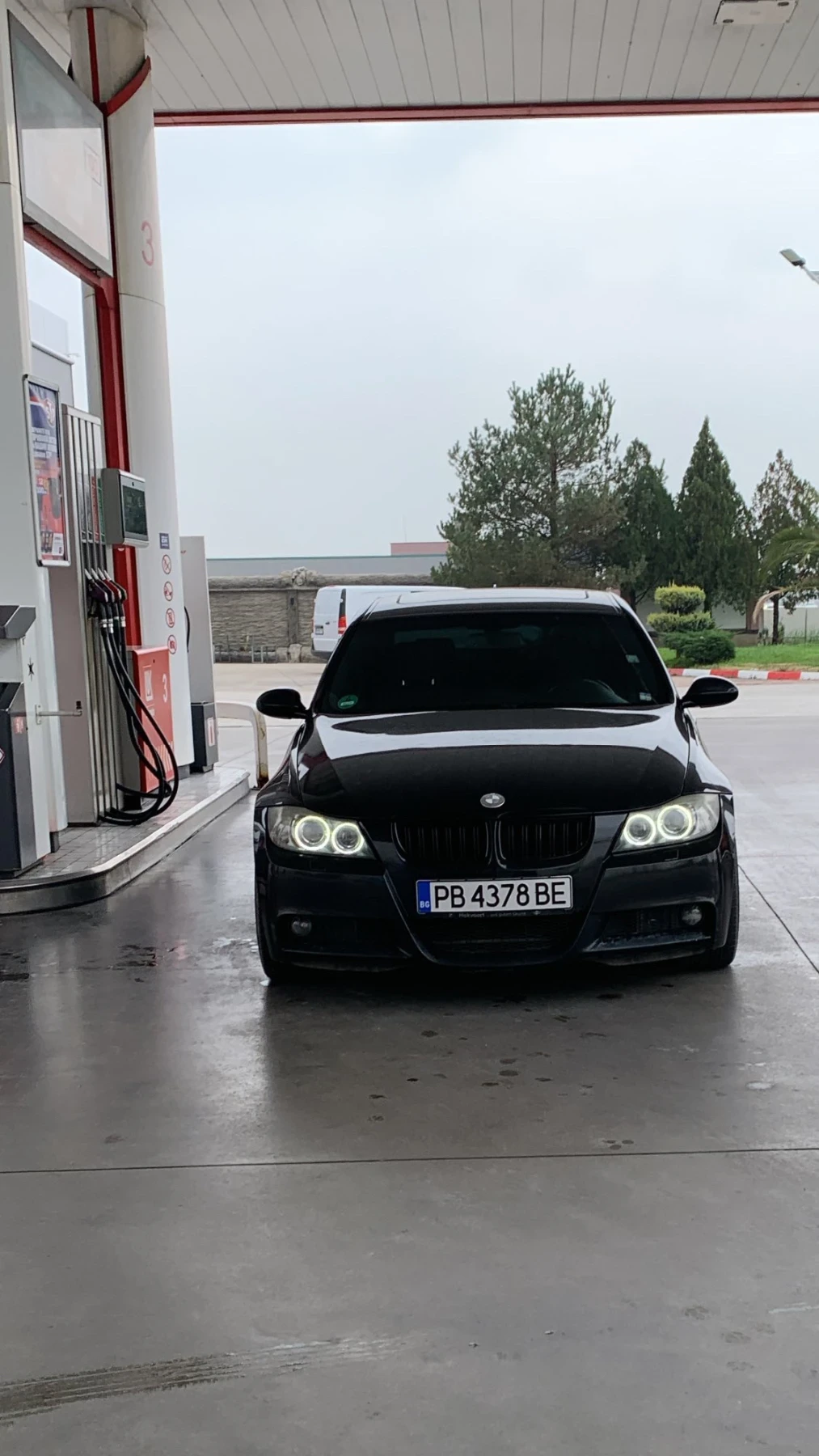 BMW 330, снимка 1