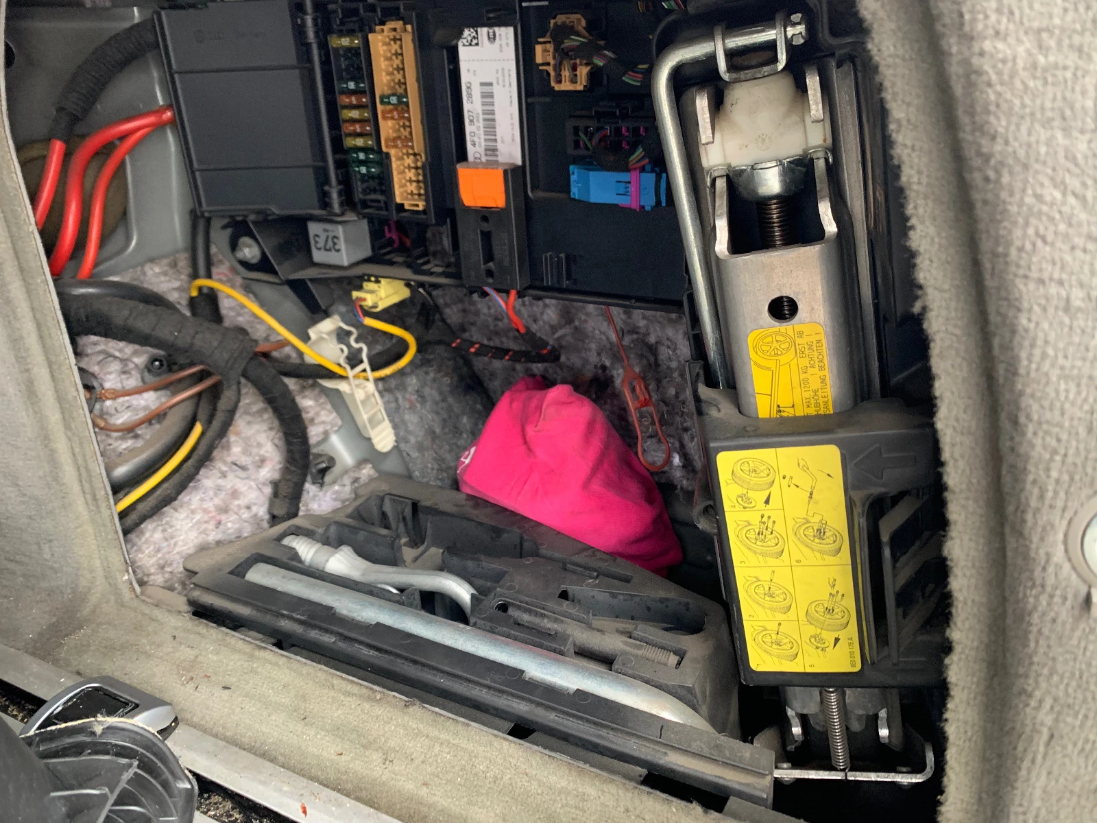 Audi A6 3.2FSI,MultiTRONIC,AUK,255кс.,NAVI,Xenon | Mobile.bg — изображение 12