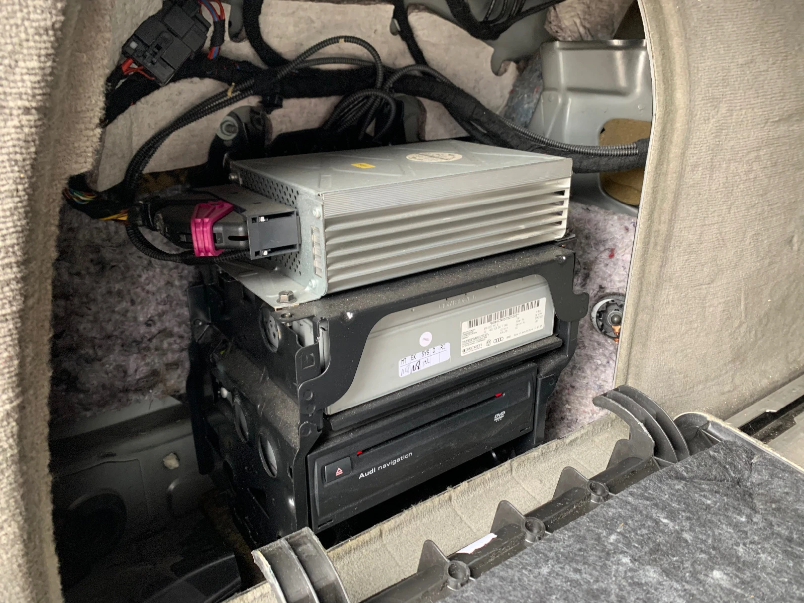 Audi A6 3.2FSI,MultiTRONIC,AUK,255кс.,NAVI,Xenon | Mobile.bg — изображение 11