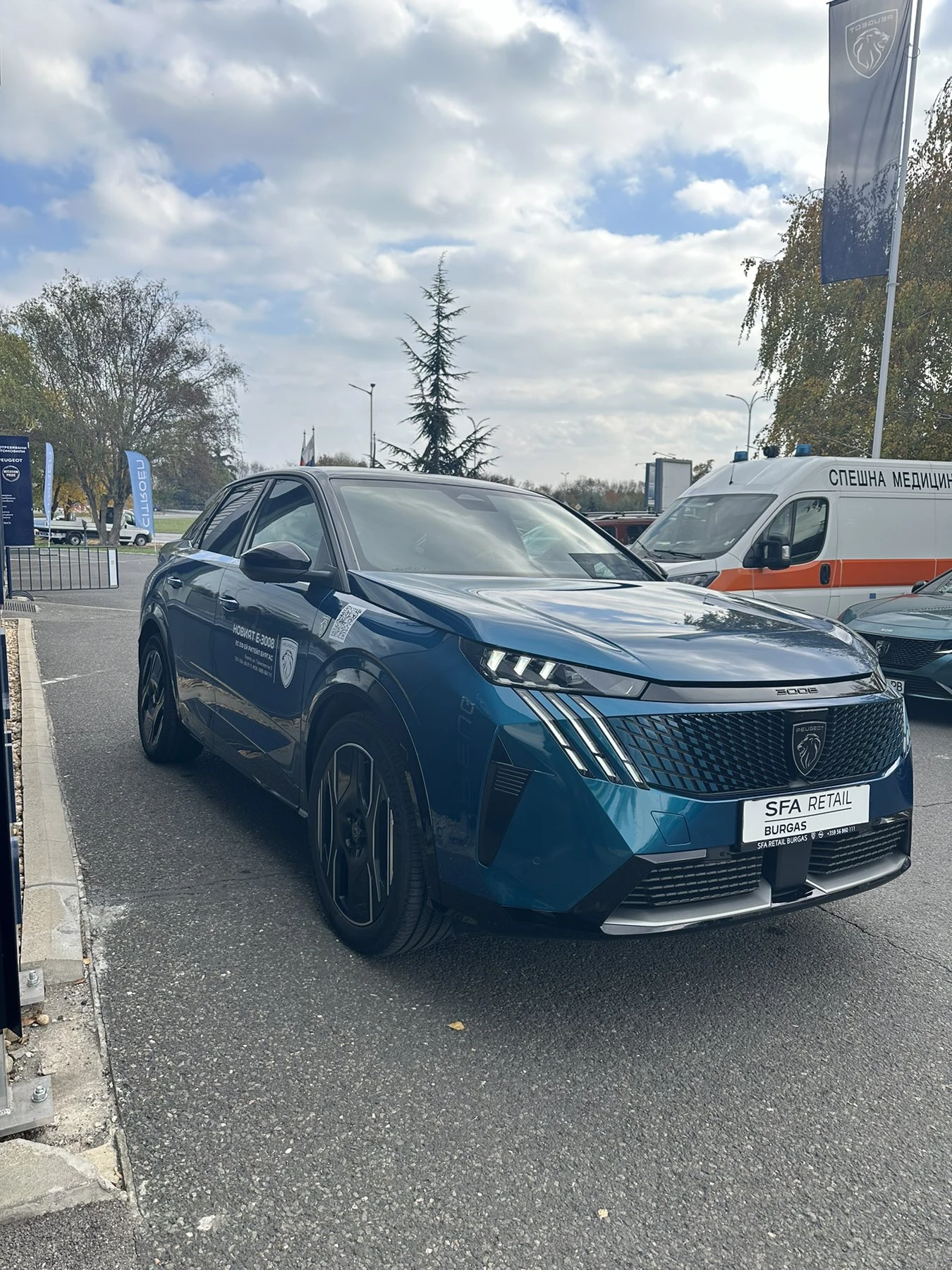 Peugeot 3008 E-3008 GT Electric 157 кВ 210 к.с. - изображение 2