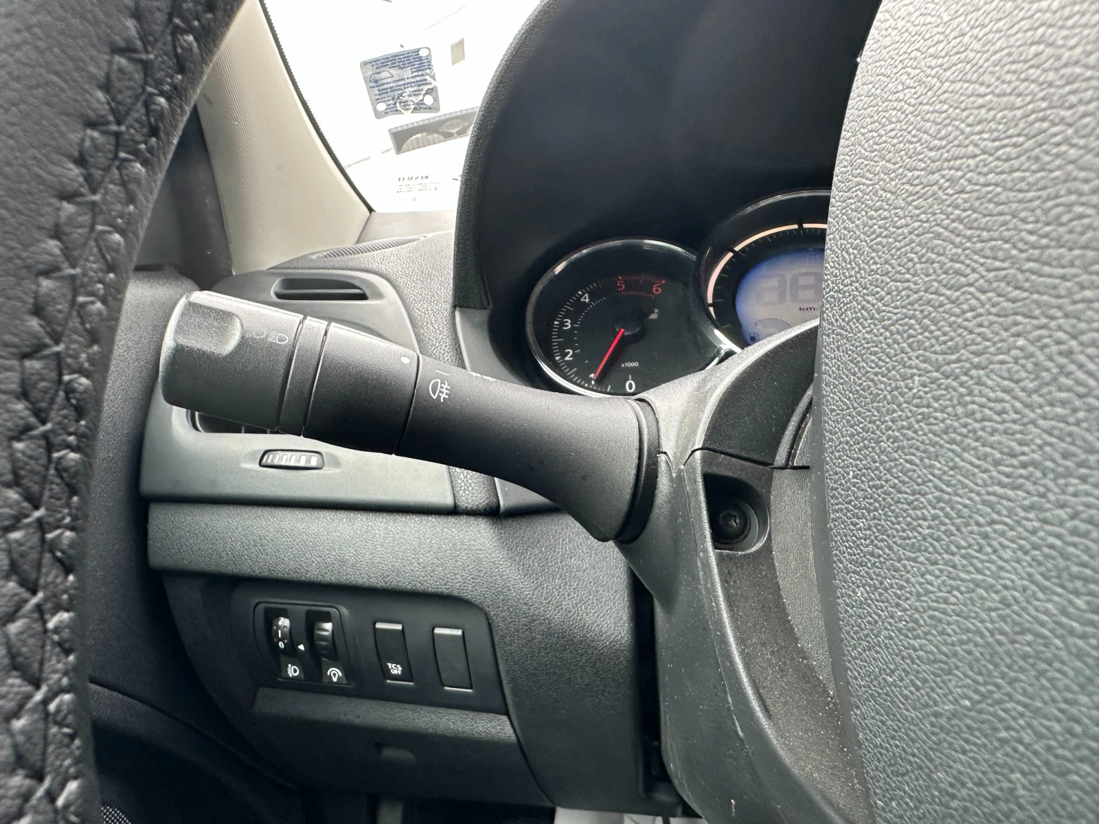 Renault Megane 1.5d 95 к.с. | Mobile.bg — изображение 17