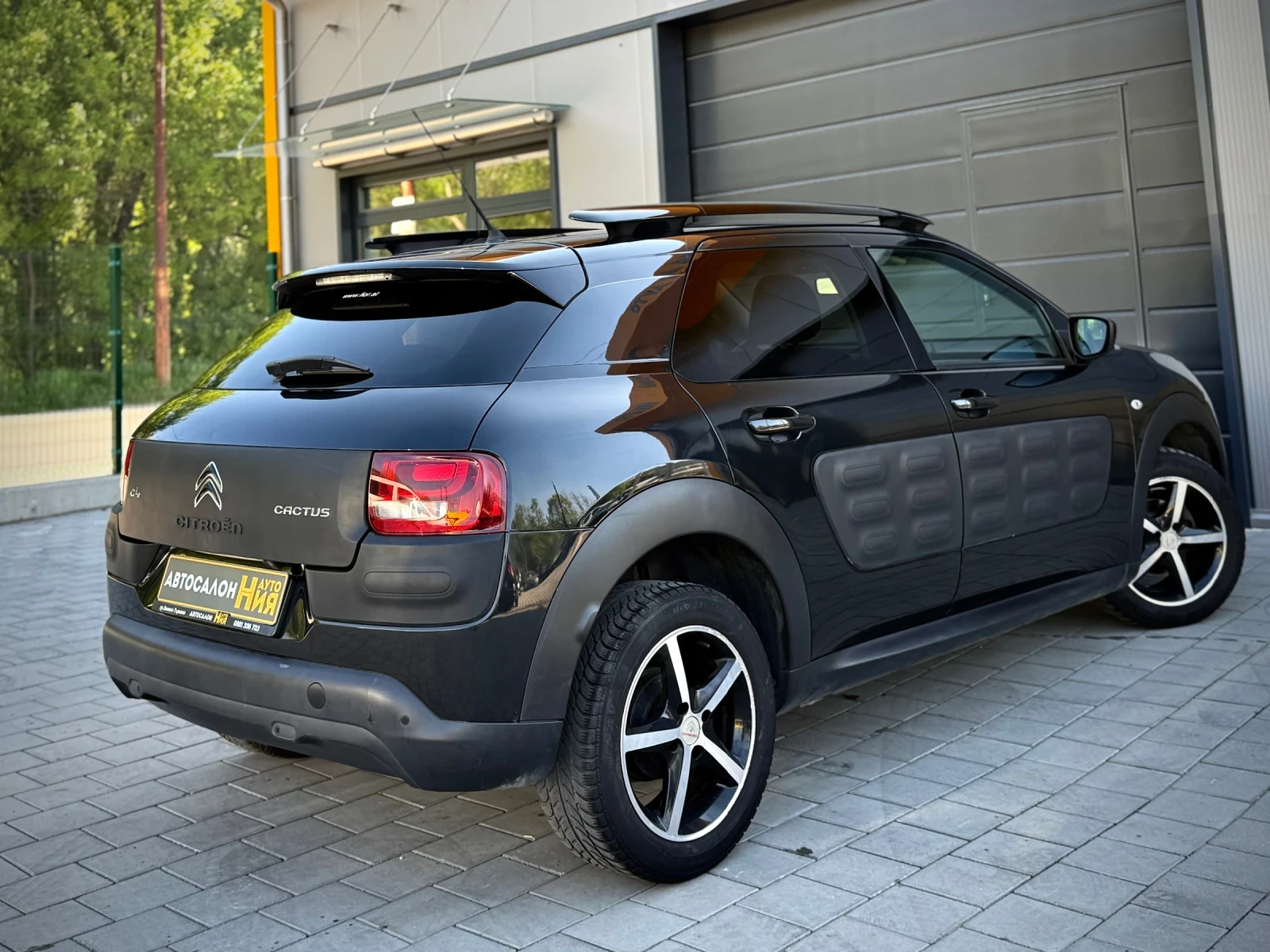 Citroen C4 Cactus 1.2i * LED* NAVI* CAMERA*  - изображение 6