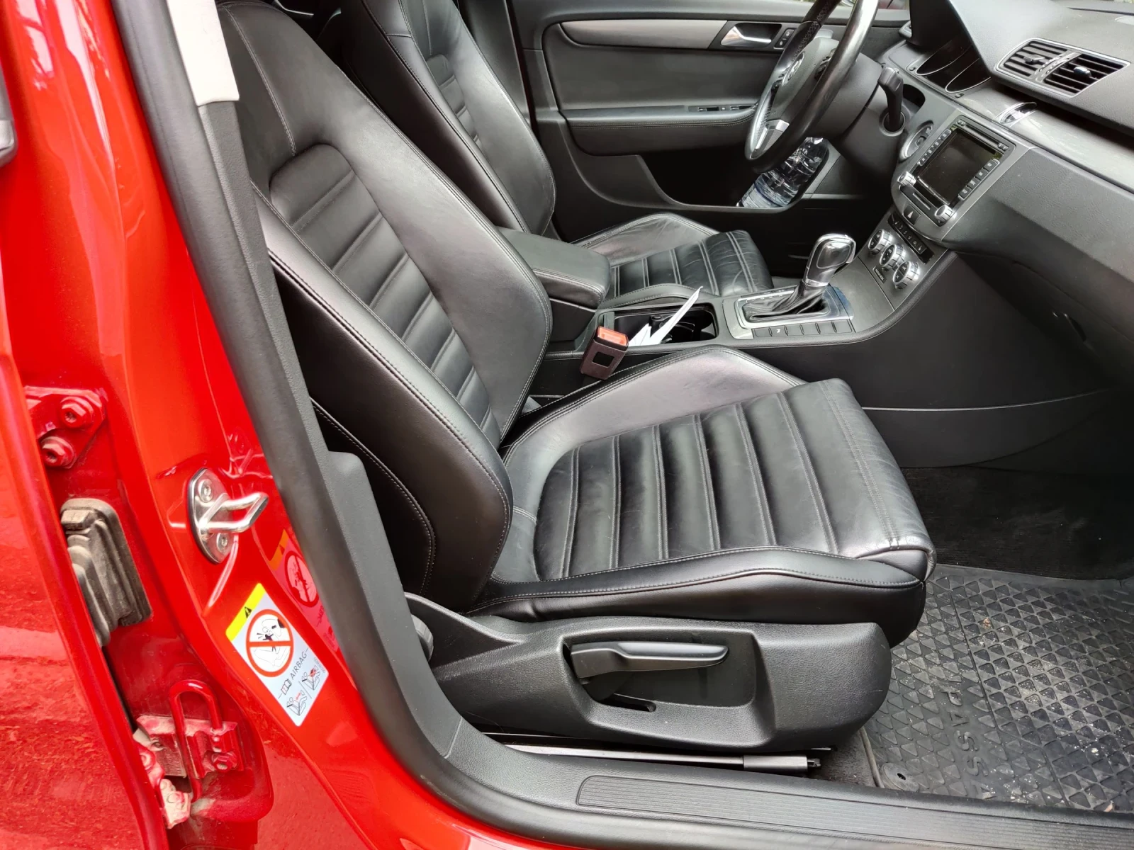 VW Passat 1.4 TSI Ecofuel  | Mobile.bg — изображение 8