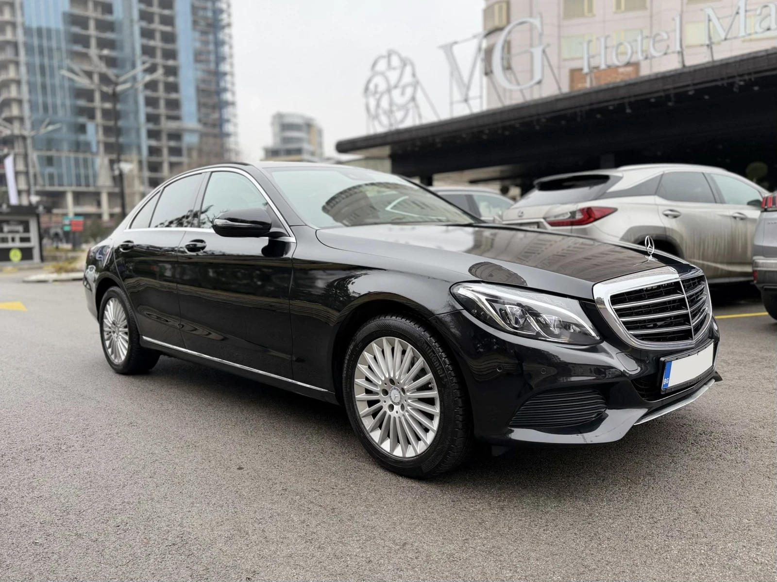 Mercedes-Benz C 200 4MATIC BURMESTER LUXURY INTERIOR PACKAGE - изображение 3