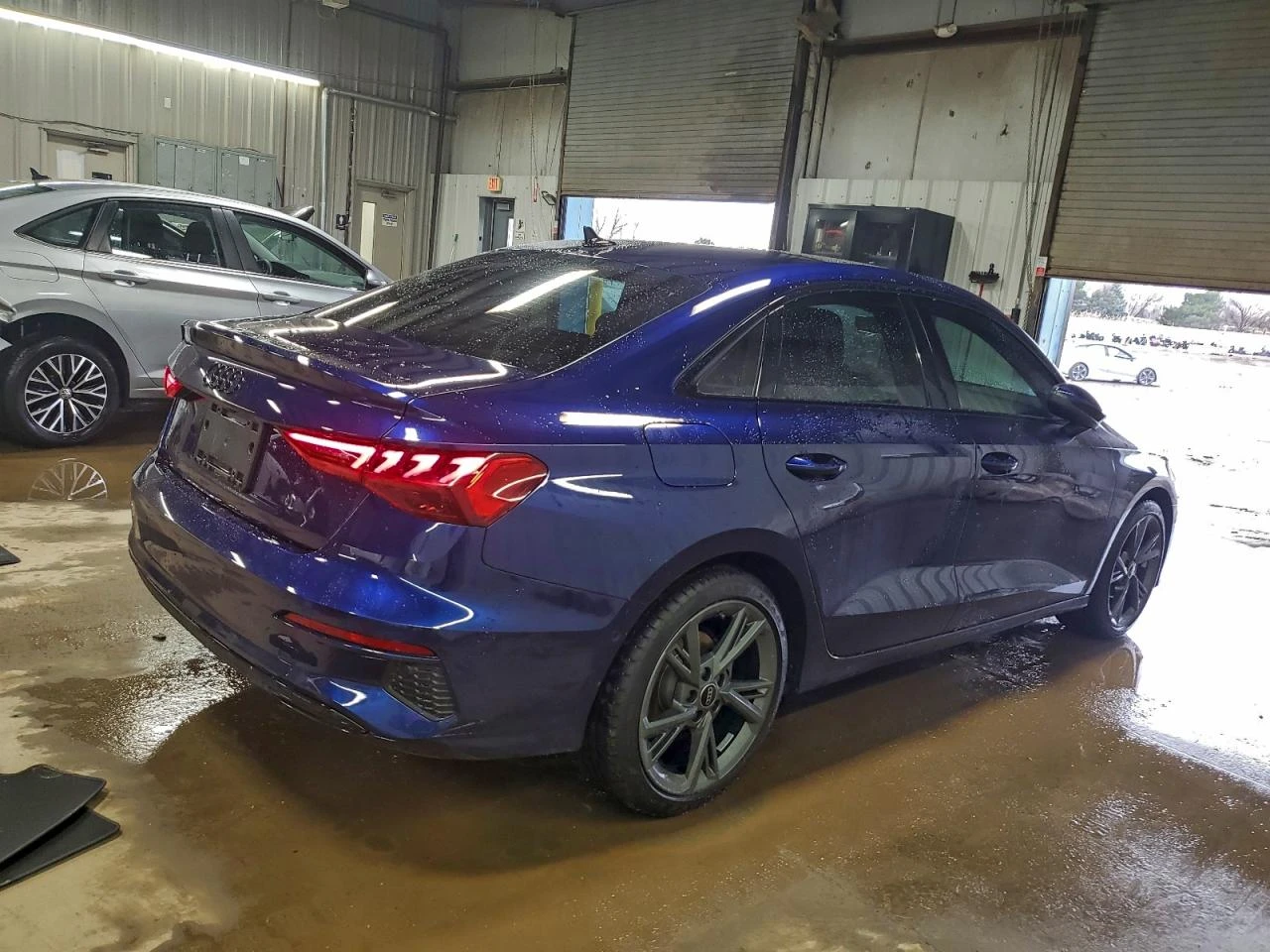 Audi A3 2l Premium Plus - изображение 3